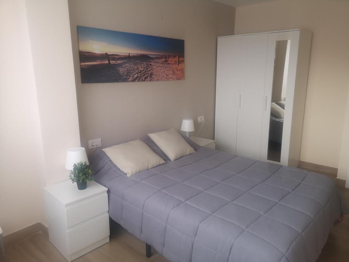 Hostal Mari En La Laguna, Alquiler Habitacion Privada En Hostal, 6 Habitaciones Cerca De La Universidad Y Aeropuerto Norte, 3 Banos Compartidos La Laguna  Zewnętrze zdjęcie