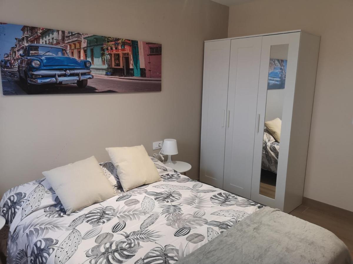 Hostal Mari En La Laguna, Alquiler Habitacion Privada En Hostal, 6 Habitaciones Cerca De La Universidad Y Aeropuerto Norte, 3 Banos Compartidos La Laguna  Zewnętrze zdjęcie