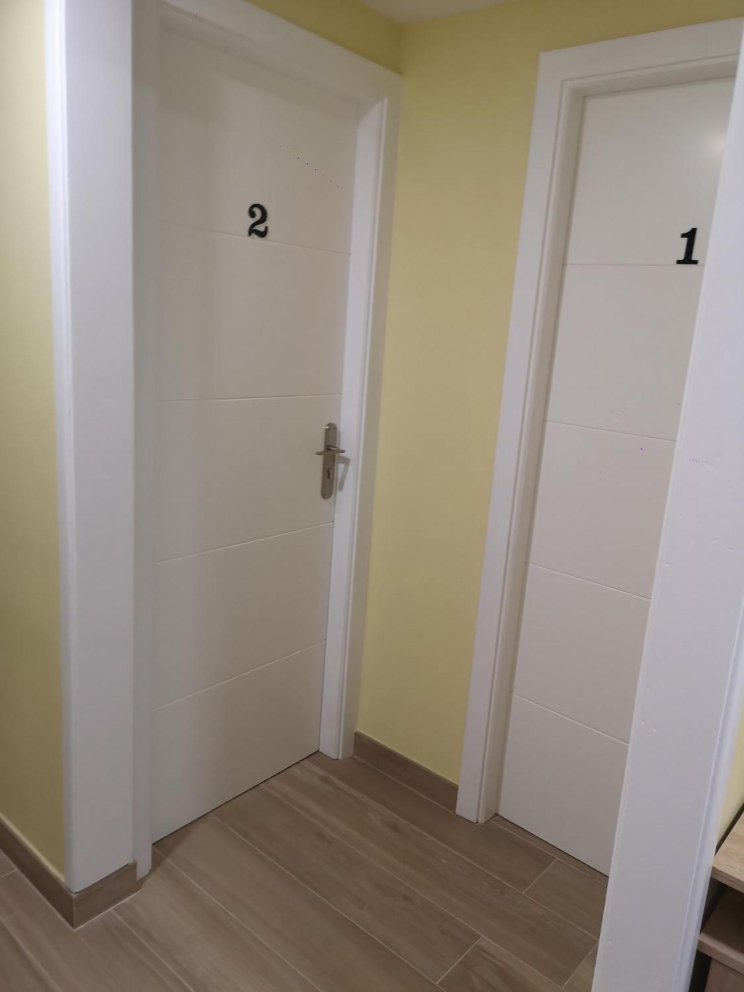 Hostal Mari En La Laguna, Alquiler Habitacion Privada En Hostal, 6 Habitaciones Cerca De La Universidad Y Aeropuerto Norte, 3 Banos Compartidos La Laguna  Zewnętrze zdjęcie