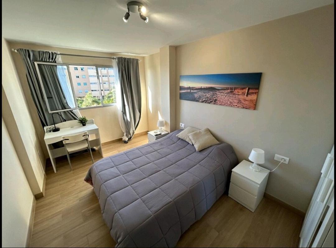 Hostal Mari En La Laguna, Alquiler Habitacion Privada En Hostal, 6 Habitaciones Cerca De La Universidad Y Aeropuerto Norte, 3 Banos Compartidos La Laguna  Zewnętrze zdjęcie